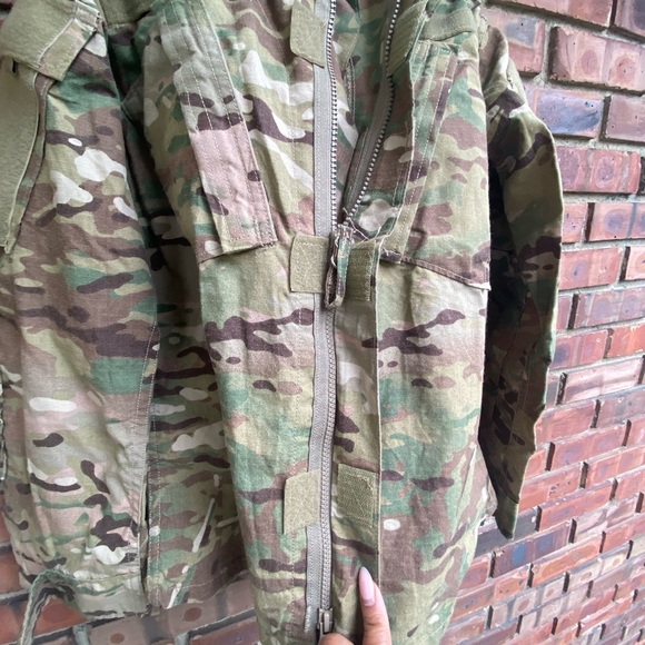 Authentic US Military Jacket, US Army Jacket - Picture 4 of 9